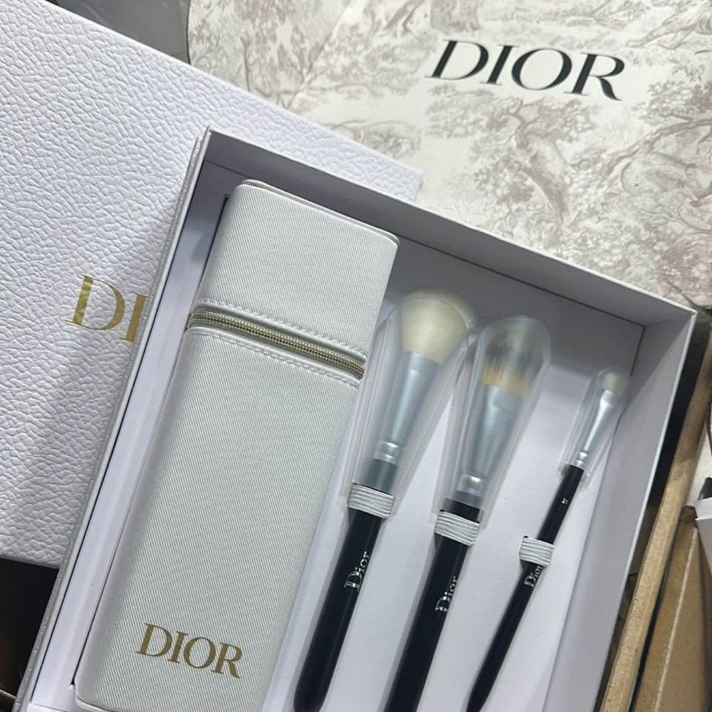 Dior White and Black Makeup Brush Set
